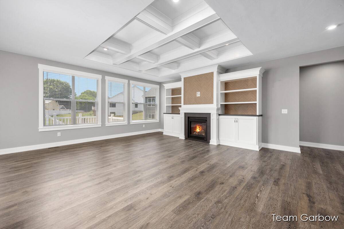 Byron Center, MI 49315,8393 Woodhaven DR SW #01