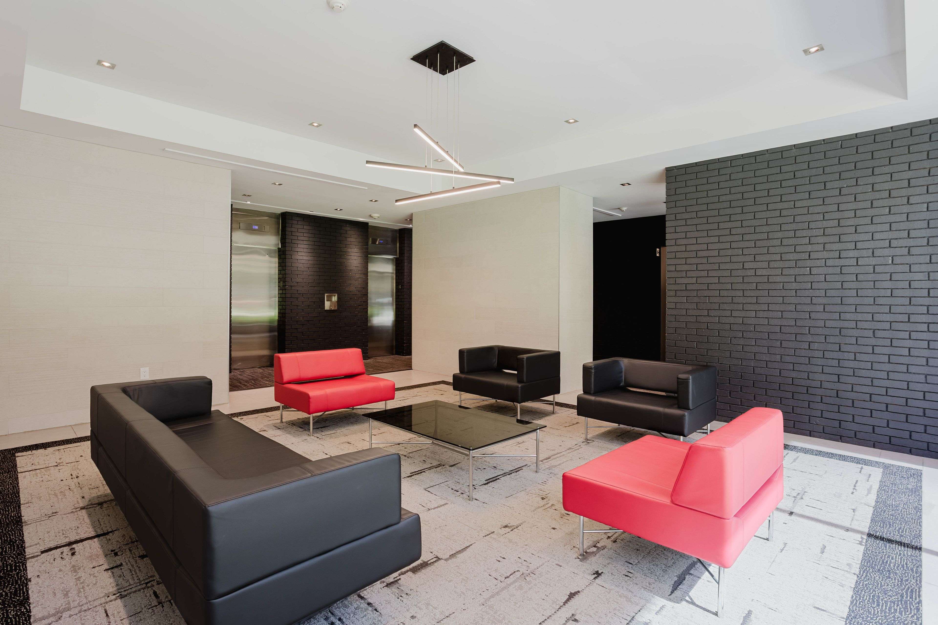 Toronto C08, ON M4Y 2P7,33 Isabella ST #1701