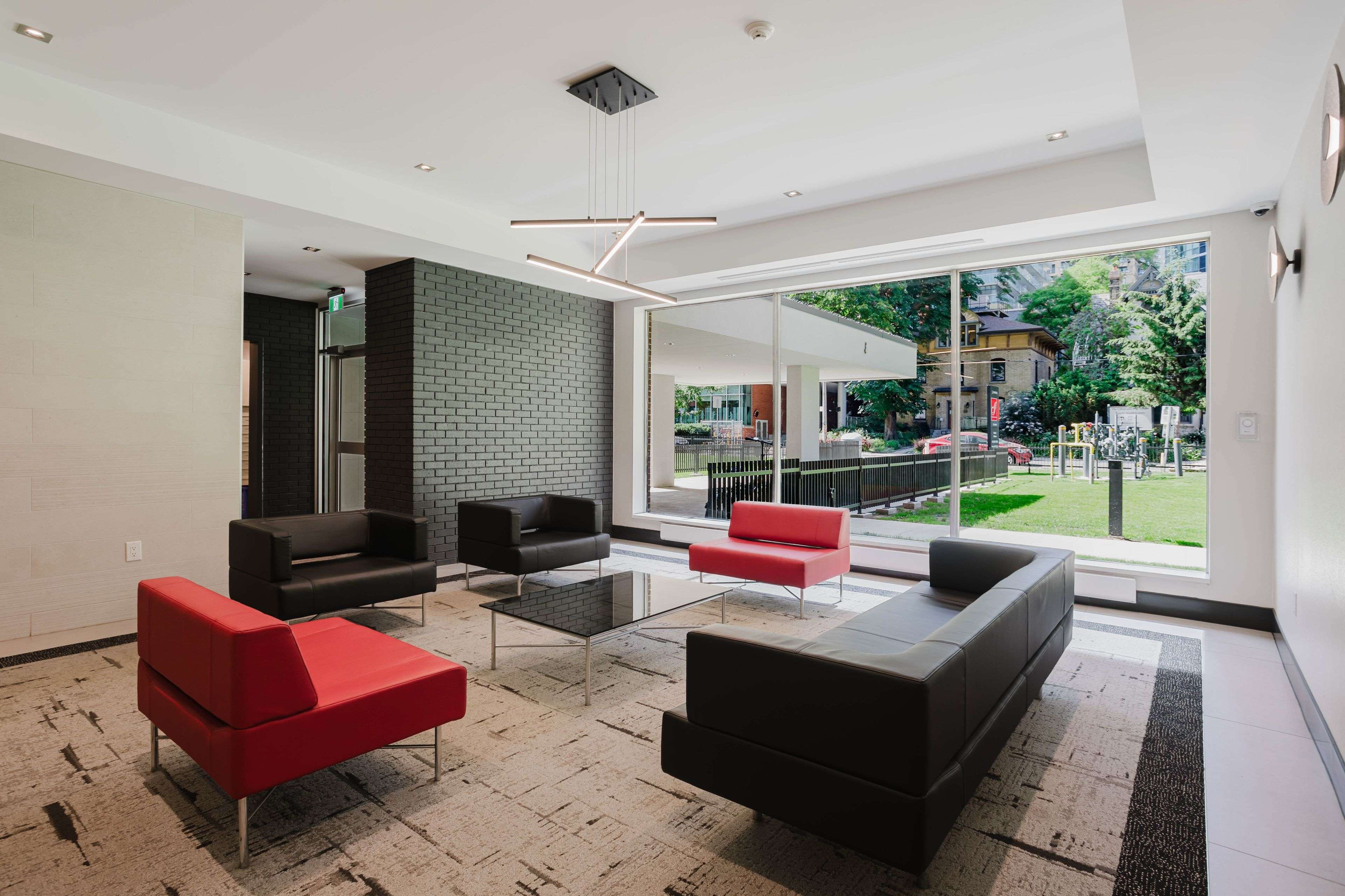 Toronto C08, ON M4Y 2P7,33 Isabella ST #1701