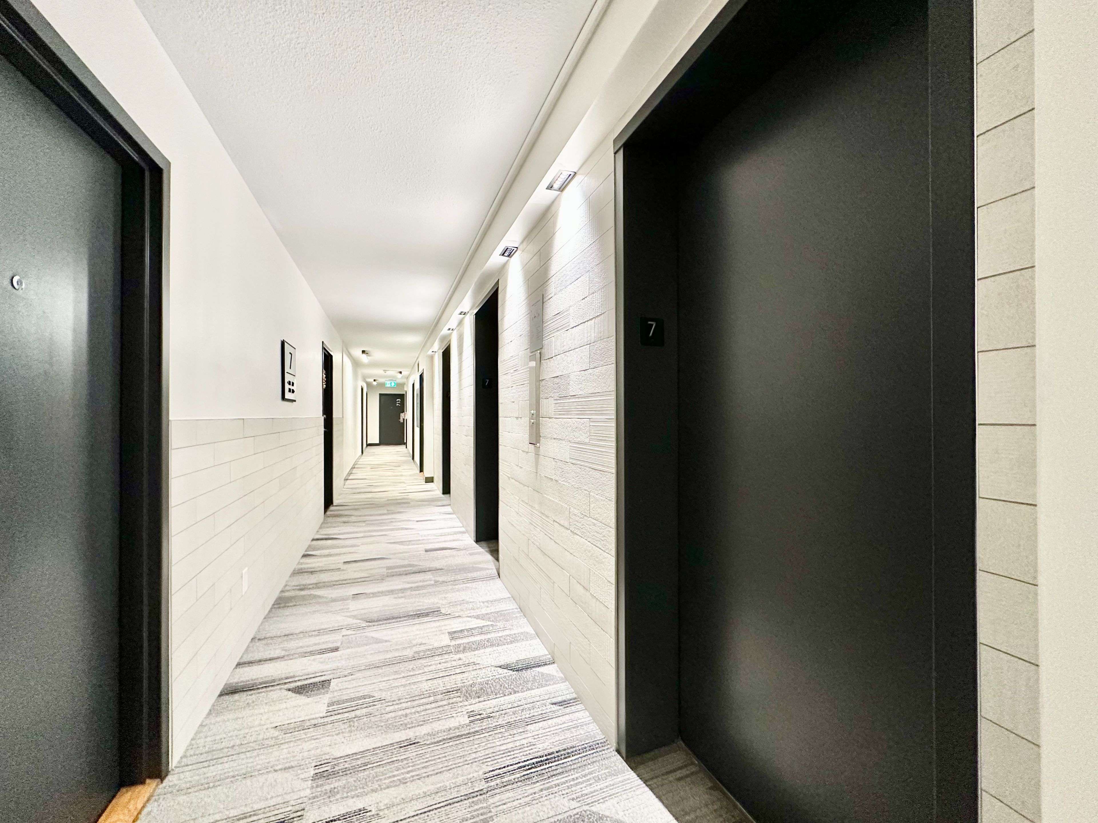 Toronto C08, ON M4Y 2P7,33 Isabella ST #1701