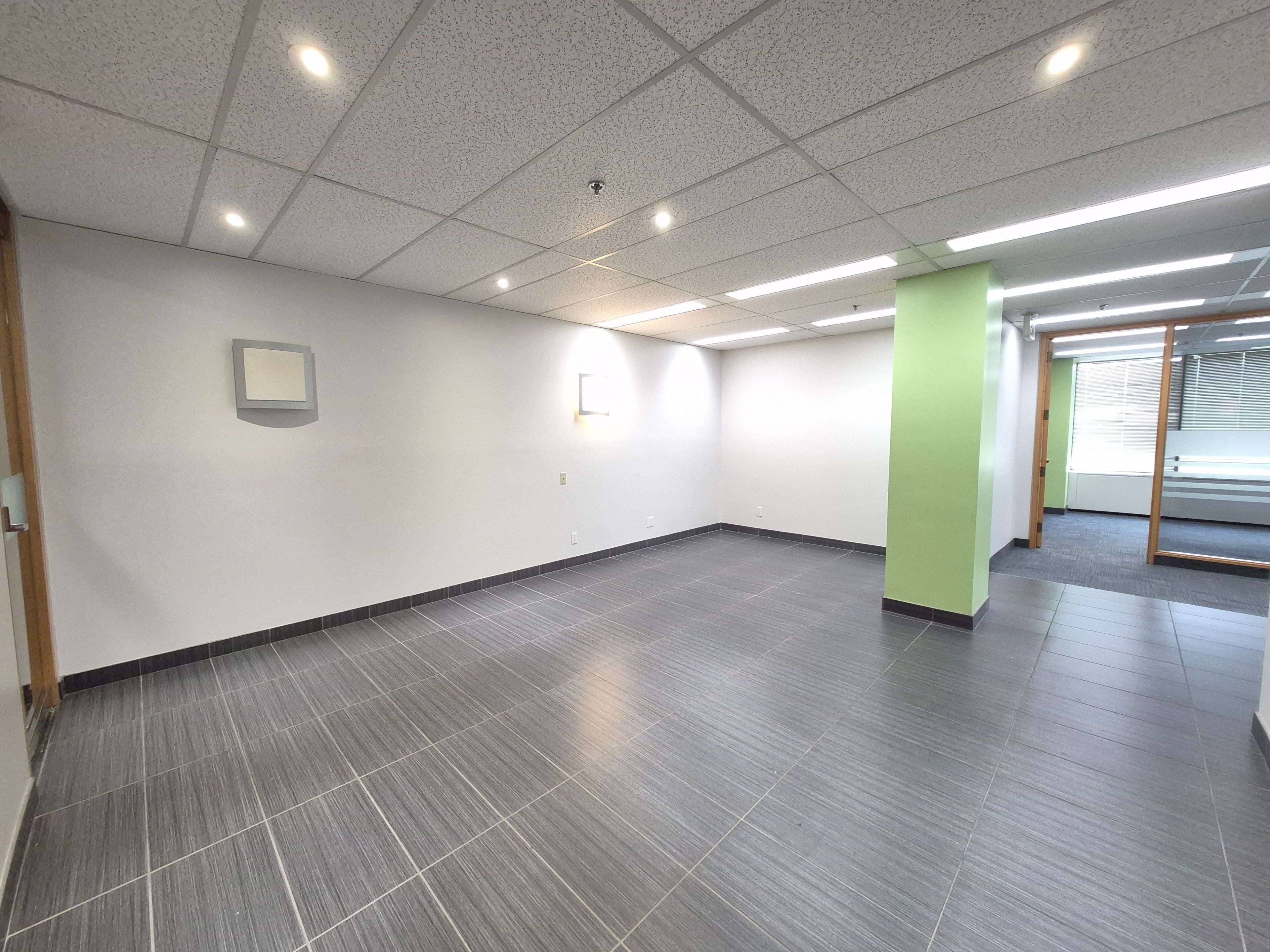 Toronto C14, ON M2N 5N1,45 Sheppard AVE E #302