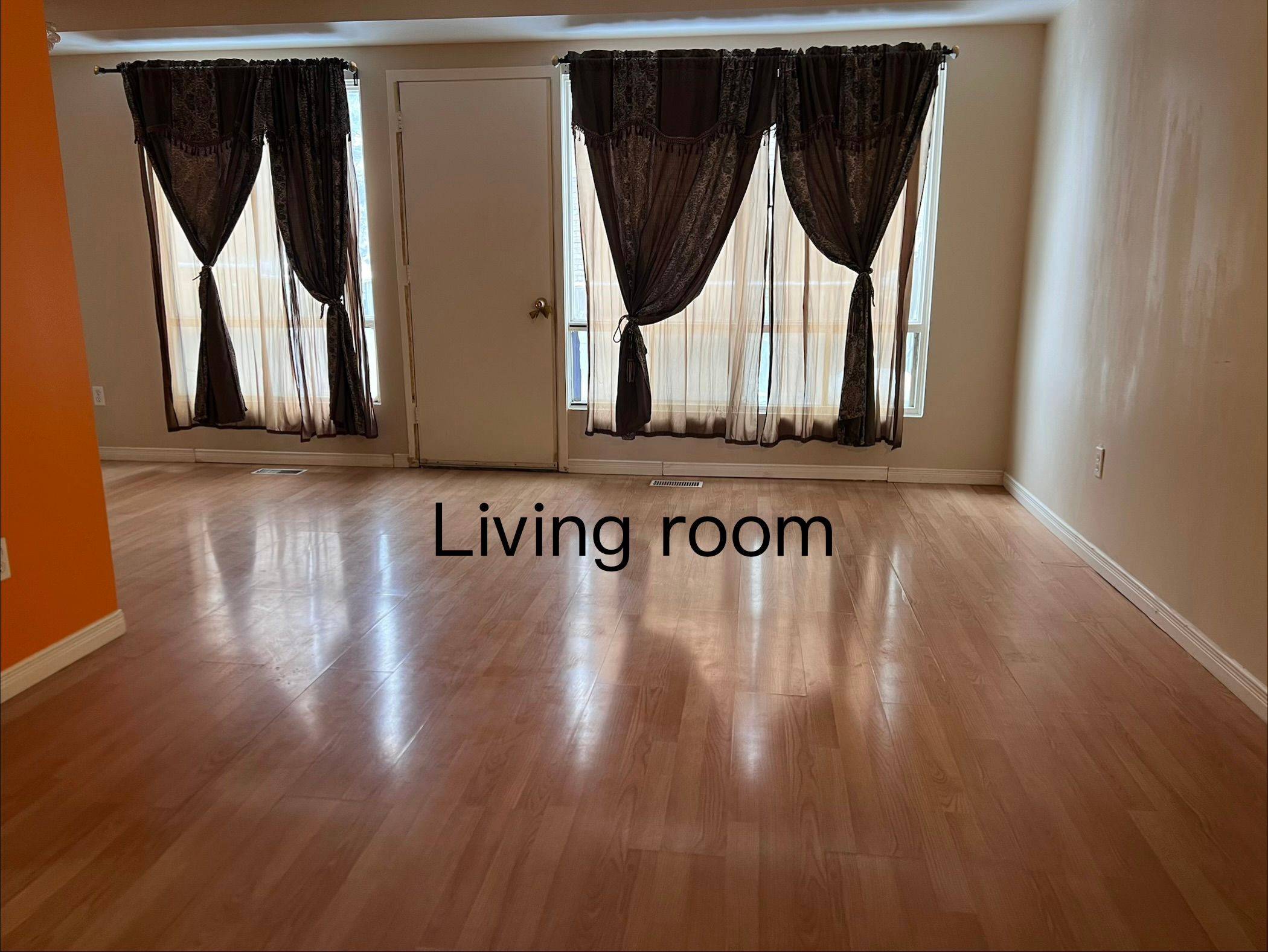 Toronto C15, ON M2J 4M8,6 Pond Fern WAY