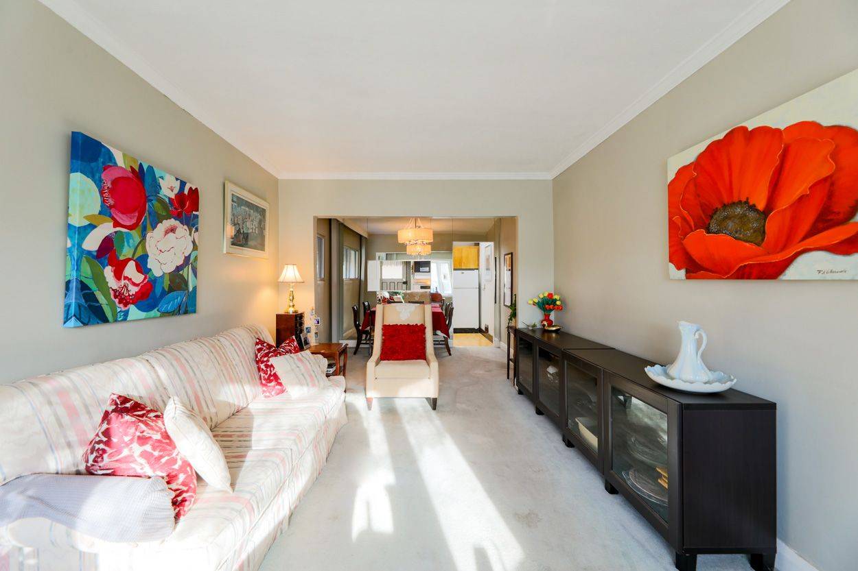 Toronto E06, ON M1N 2C2,44 Freeman ST