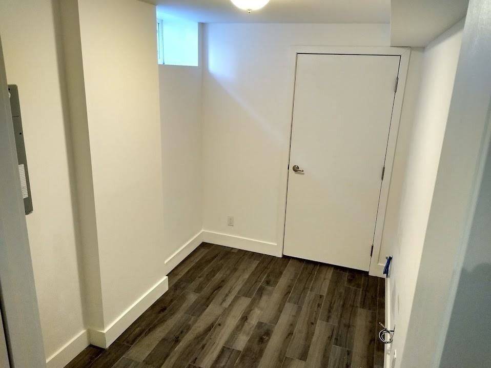 Toronto E03, ON M4J 3V3,11 Donmore AVE #Lower