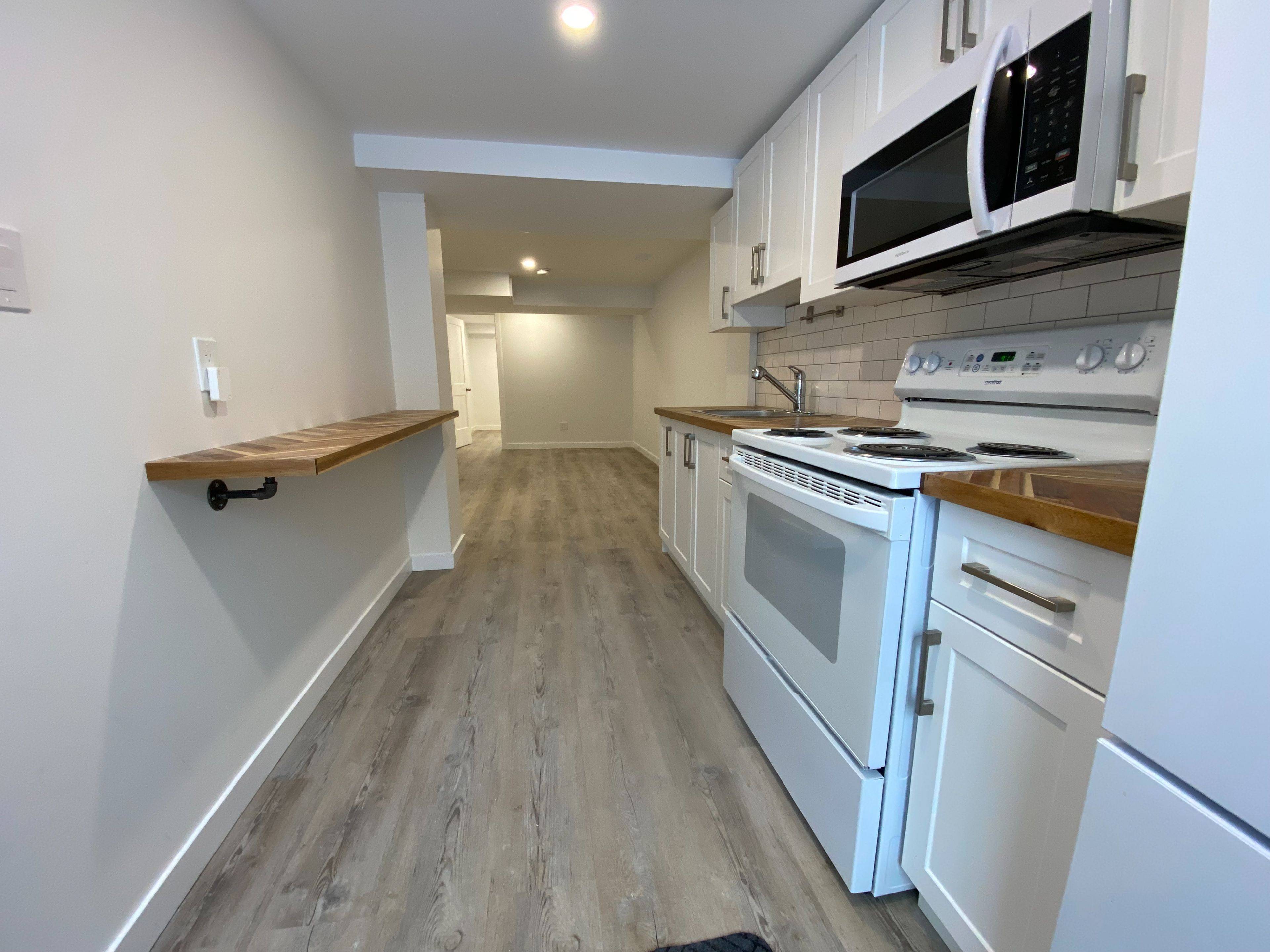 Oshawa, ON L1K 1H9,371 Daytona CT #Basement