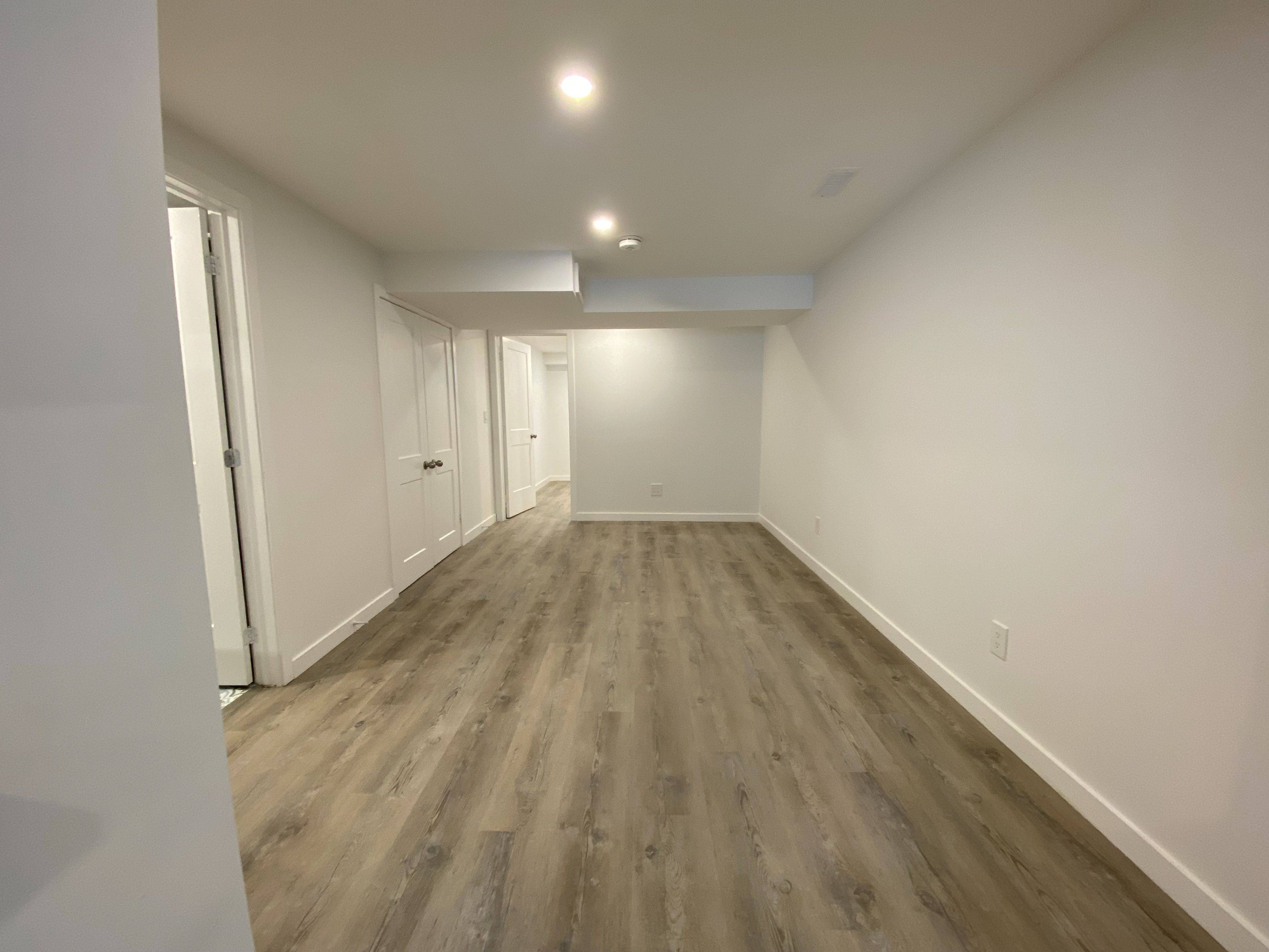 Oshawa, ON L1K 1H9,371 Daytona CT #Basement