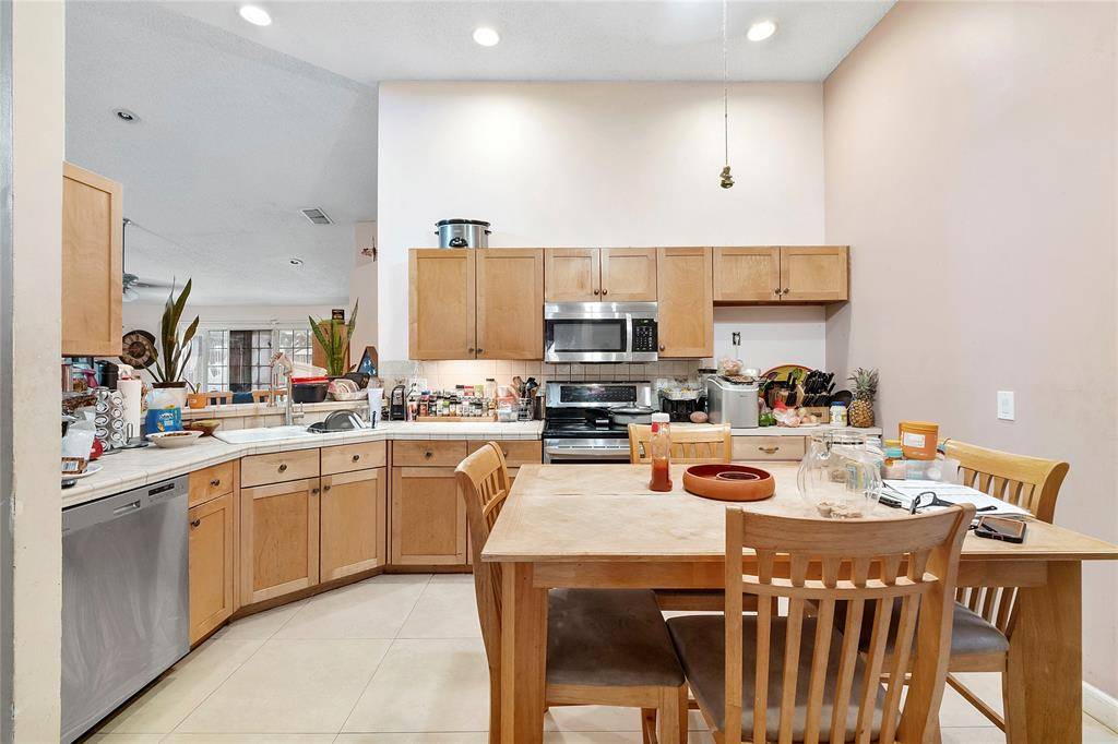 Boca Raton, FL 33433,8363 Dynasty Dr