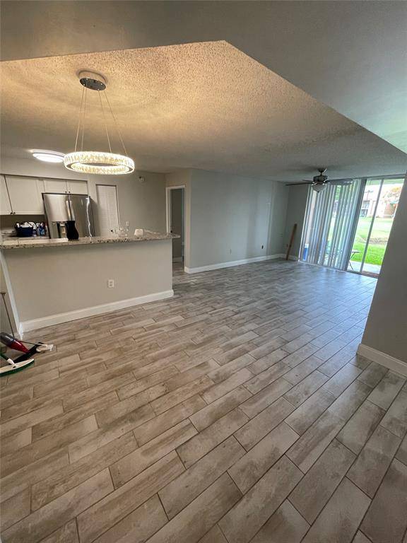 Lake Worth, FL 33463,7888 Sonoma Springs Cir #104