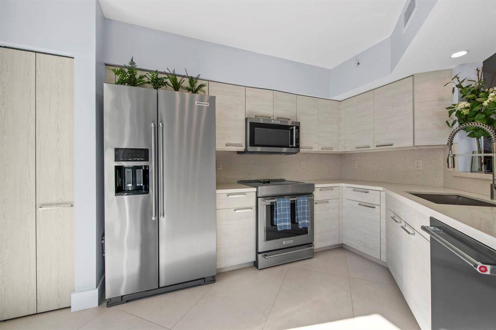 Fort Lauderdale, FL 33301,347 N New River Dr #1104