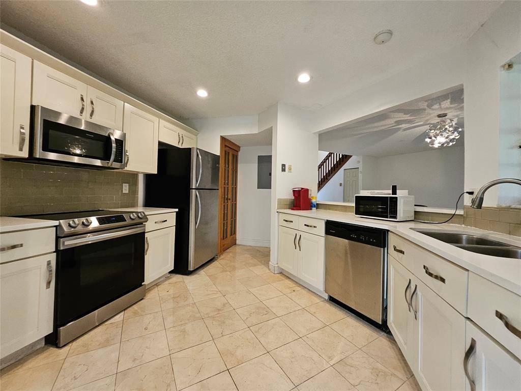 Plantation, FL 33322,9329 W Sunrise Boulevard #9329