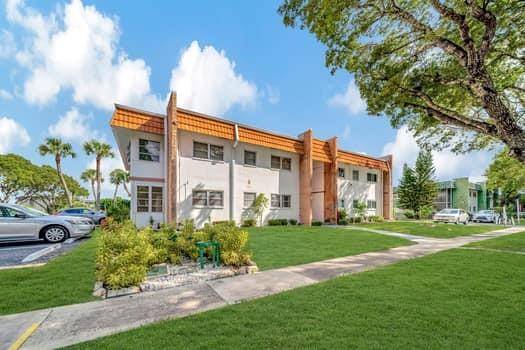 Lauderhill, FL 33313,4841 NW 22nd Ct #203