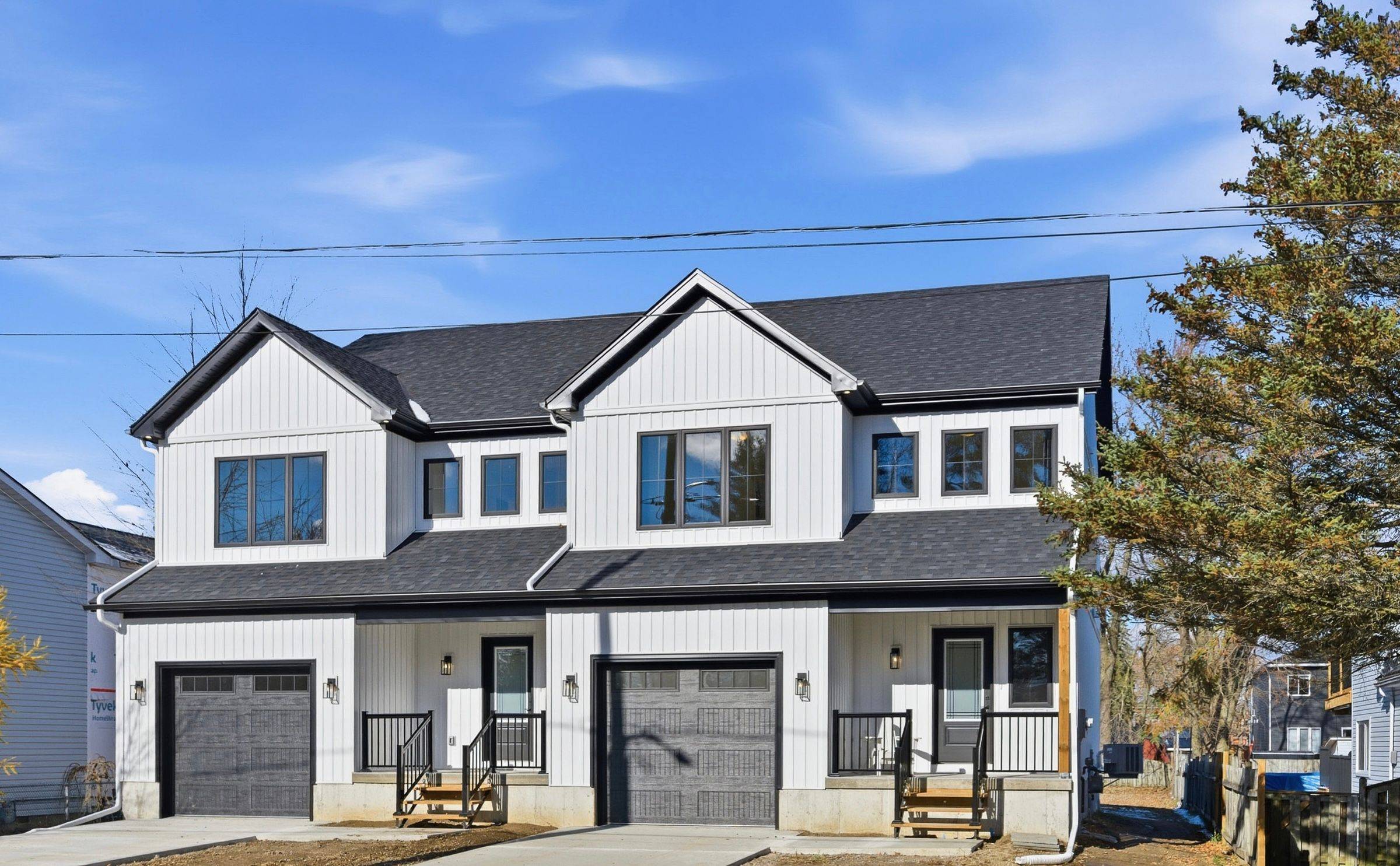 Essa, ON L0M 1B0,125B Sydenham ST