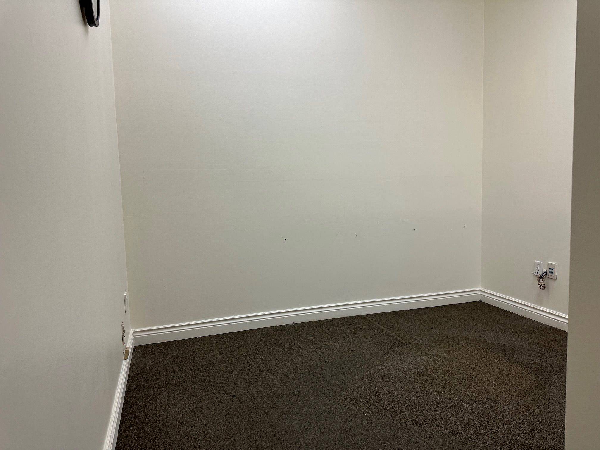 Vaughan, ON L4K 4C3,151 Spinnaker WAY #3