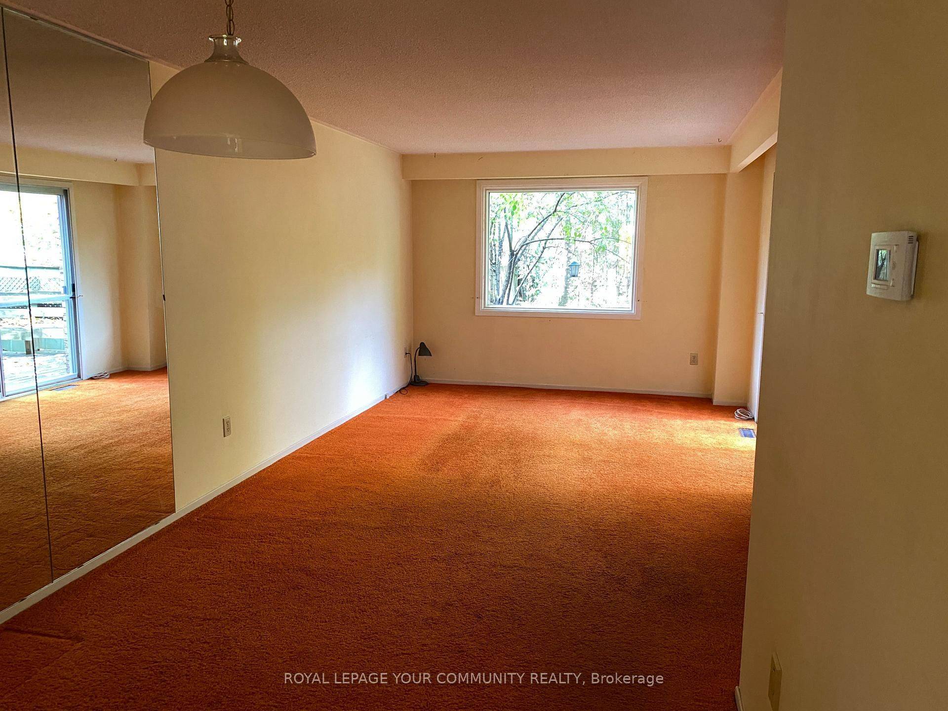 Aurora, ON L4G 2Z9,108 Orchard Heights BLVD