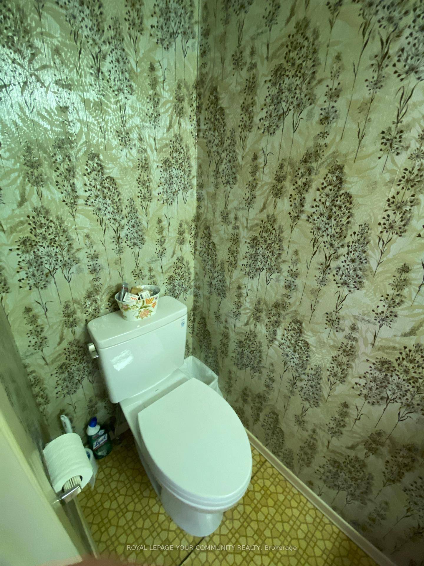 Aurora, ON L4G 2Z9,108 Orchard Heights BLVD