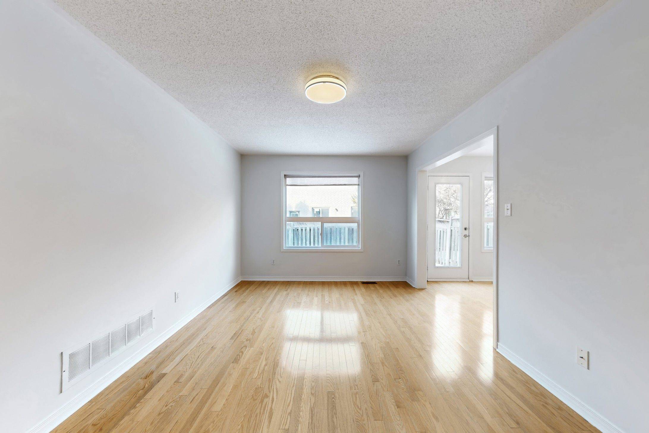 Richmond Hill, ON L5B 4L2,26 Waterton CRES