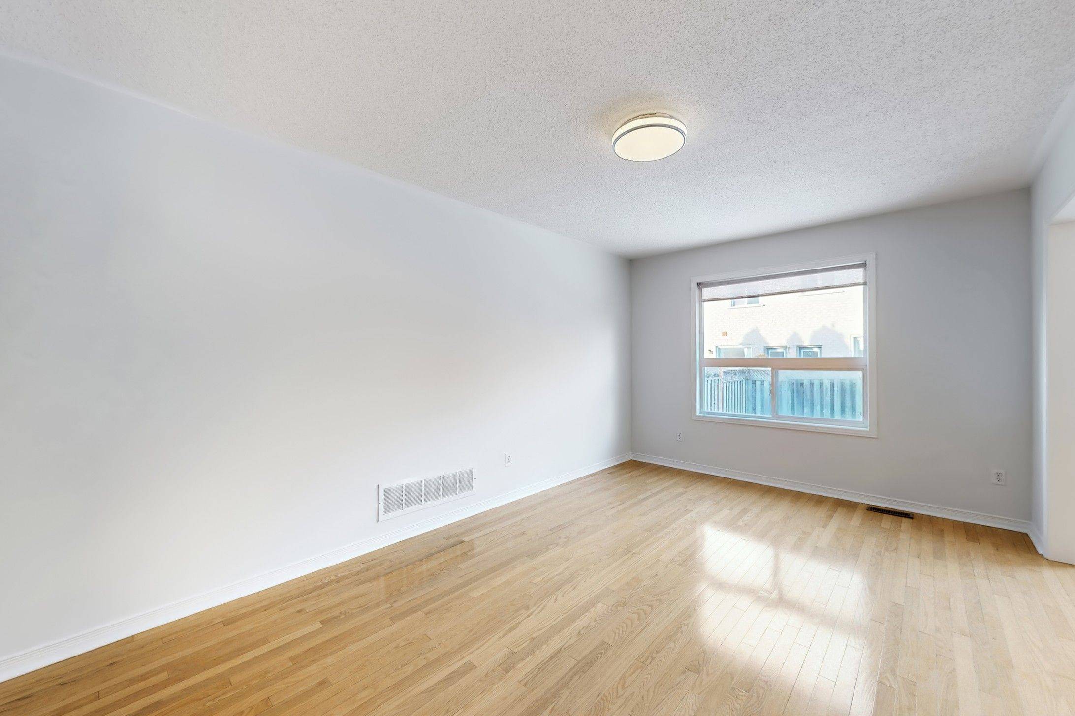 Richmond Hill, ON L5B 4L2,26 Waterton CRES