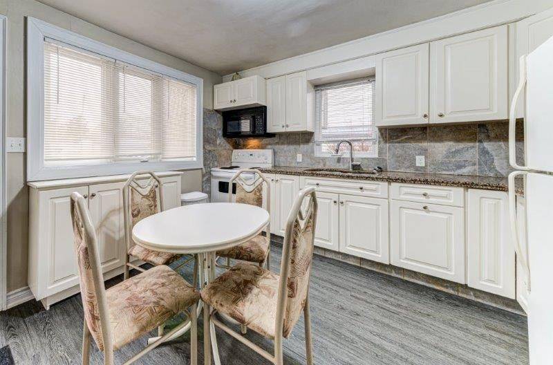 Wasaga Beach, ON L9Z 2E5,1239 Mosley ST ##1241