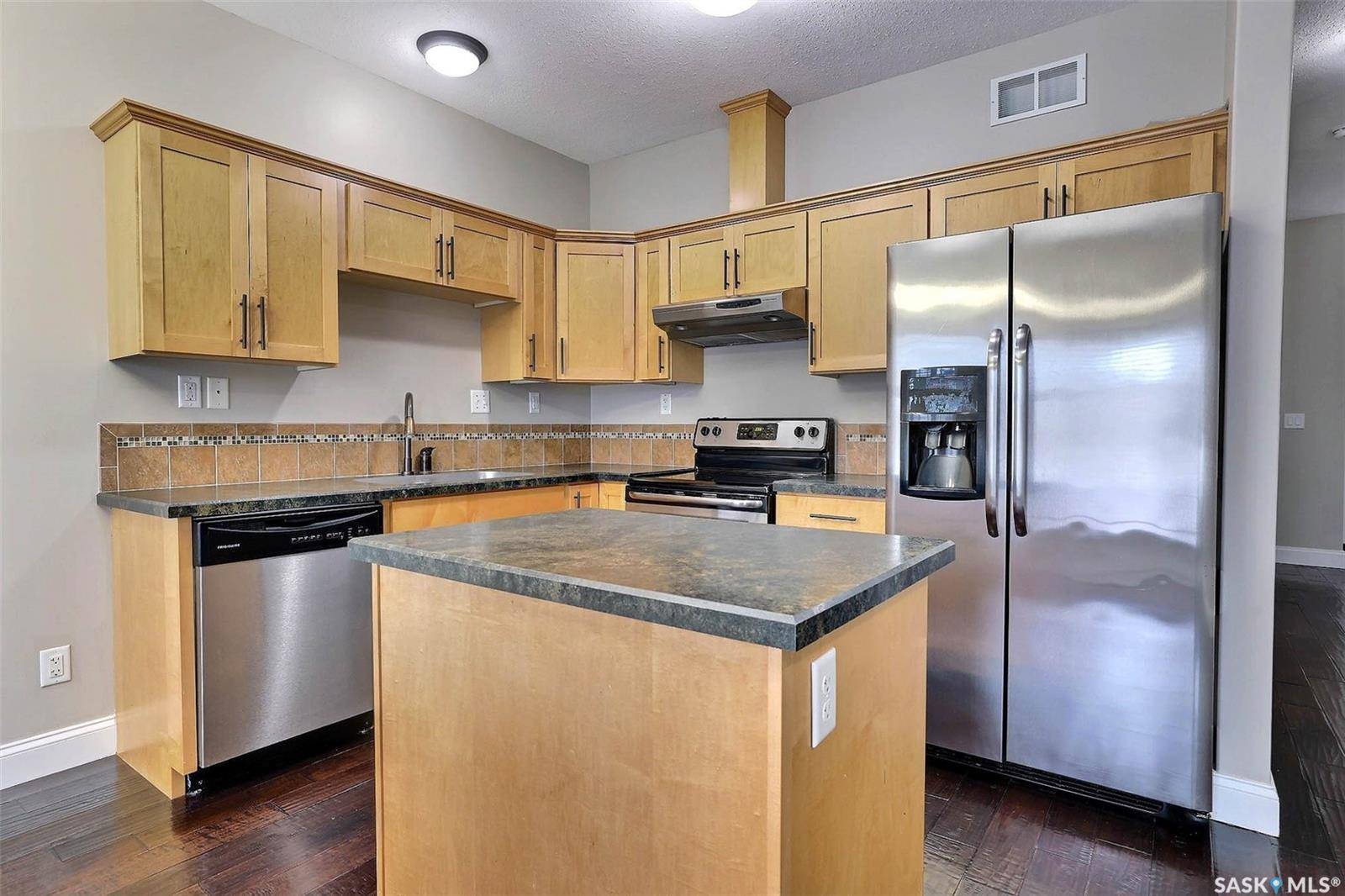 White City, SK S4L 0B2,12 McKenzie LANE