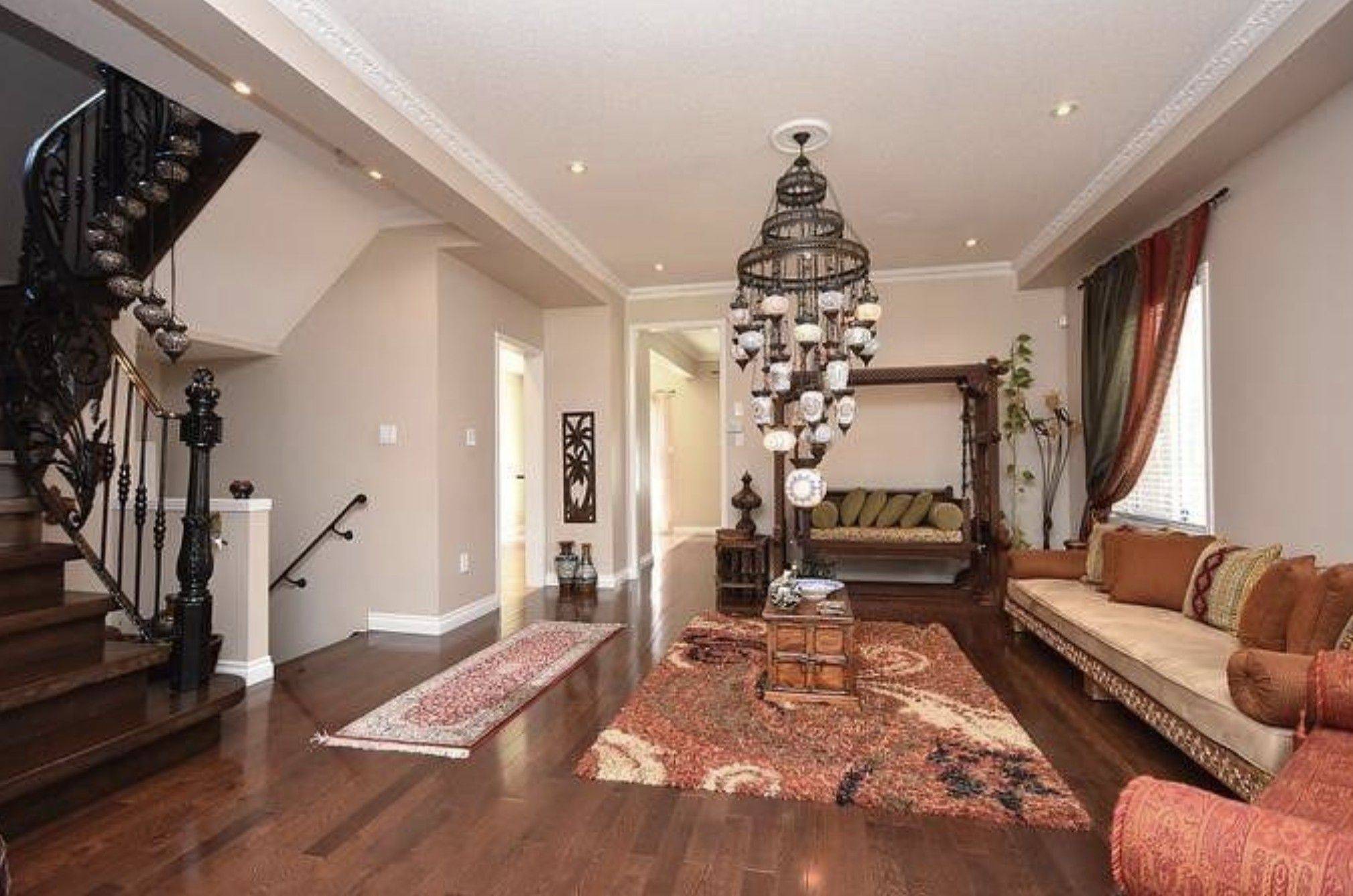 Mississauga, ON L5M 0H7,3364 Chief Mbulu WAY