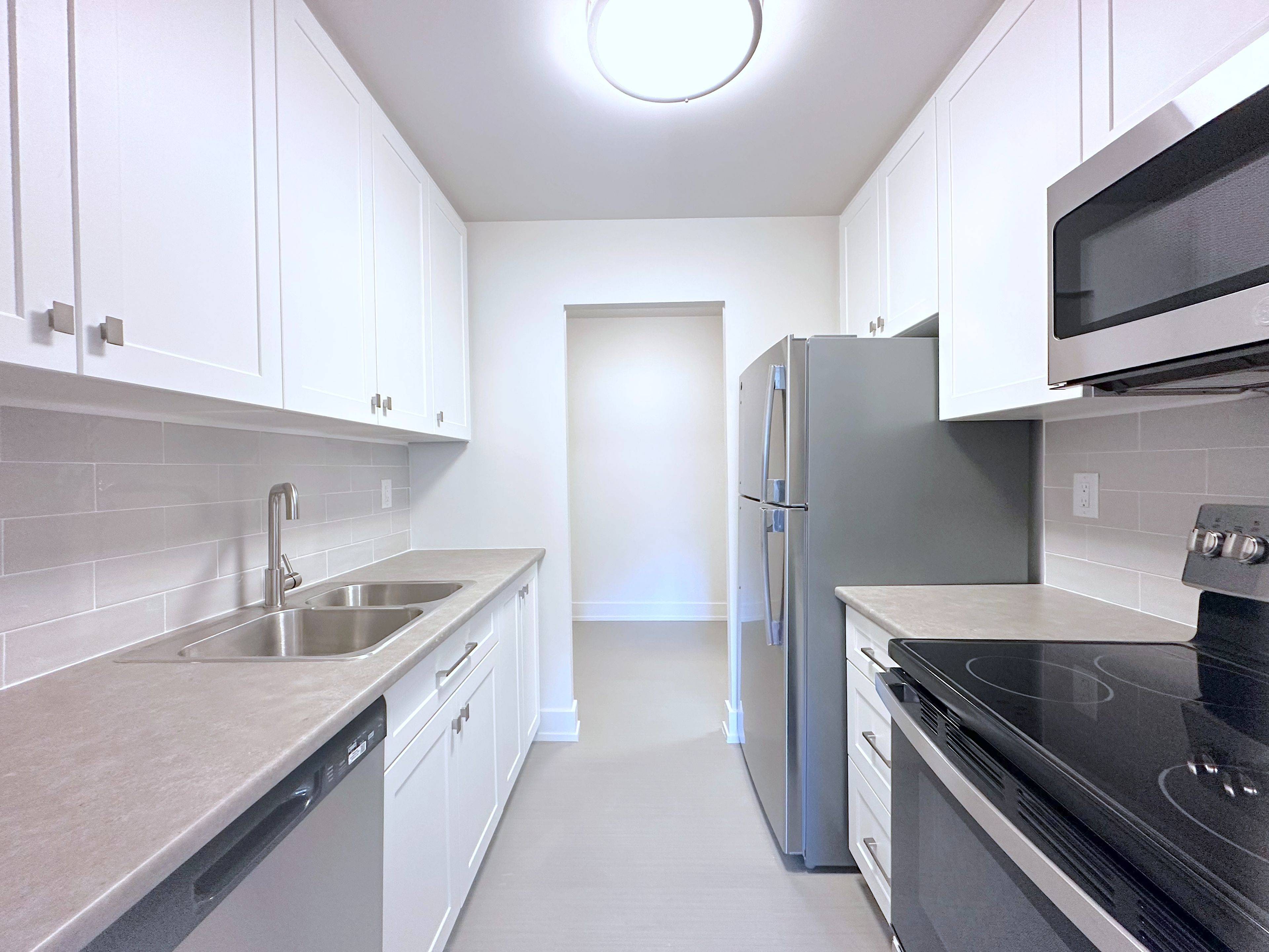 Brampton, ON L6T 4A8,190 Clark BLVD #103