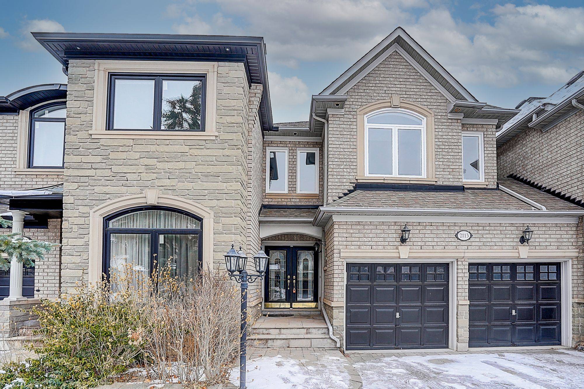 Oakville, ON L6H 6L8,2113 Pinevalley CRES