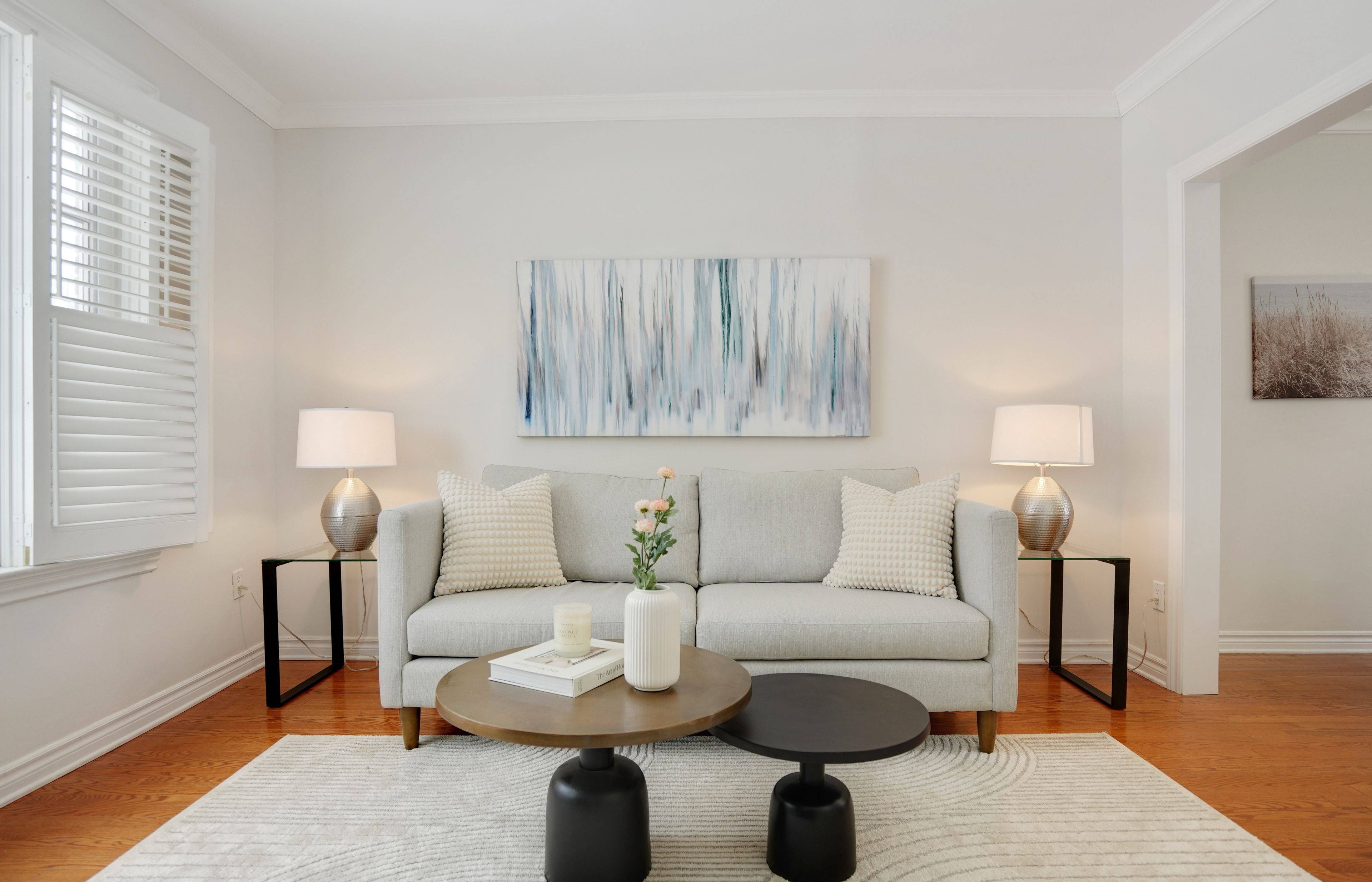 Toronto W08, ON M9A 3N8,10 Allanbrooke DR