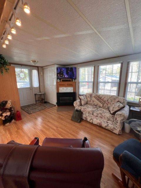 Central Huron, ON N0M 1G0,77794 Orchard Line #F 51