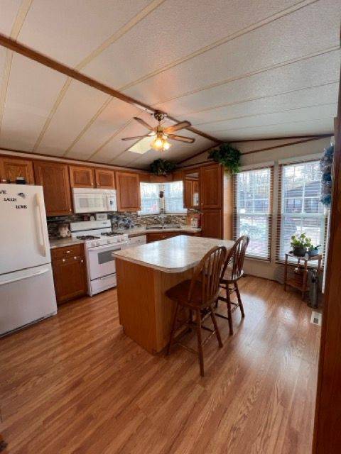 Central Huron, ON N0M 1G0,77794 Orchard Line #F 51