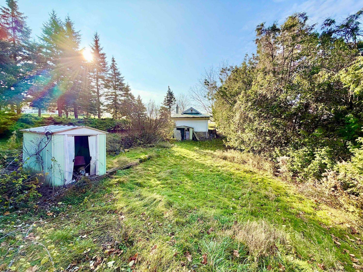 Grimsby, ON L3M 4E7,96 Ridge RD W