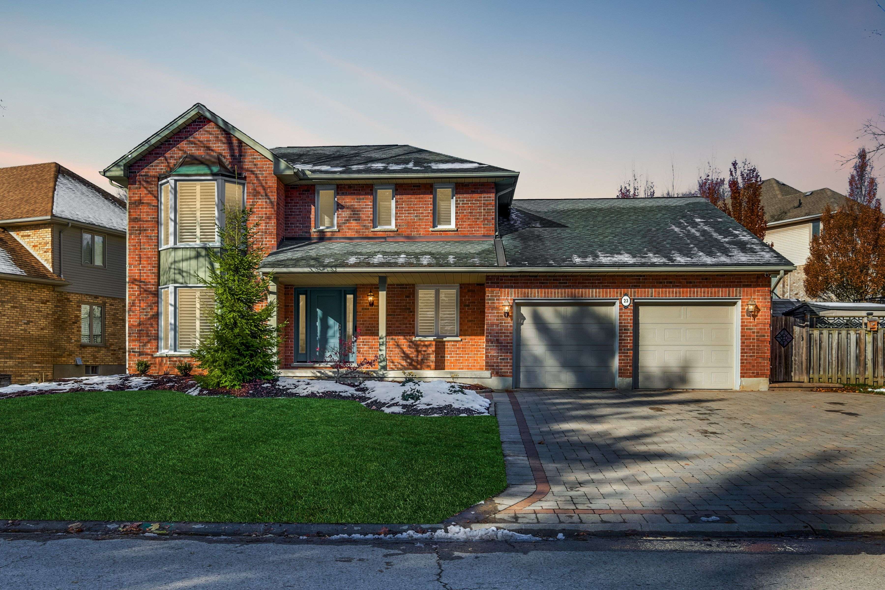 London South, ON N6K 4J5,23 Chestnut HL