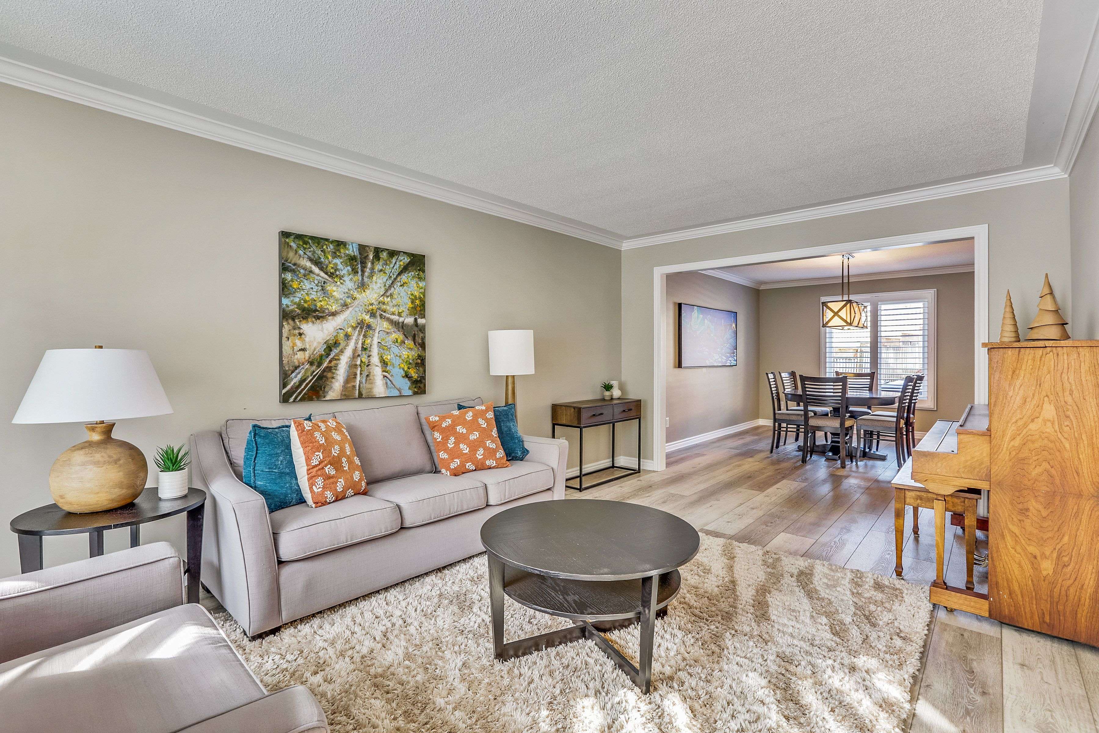 London South, ON N6K 4J5,23 Chestnut HL