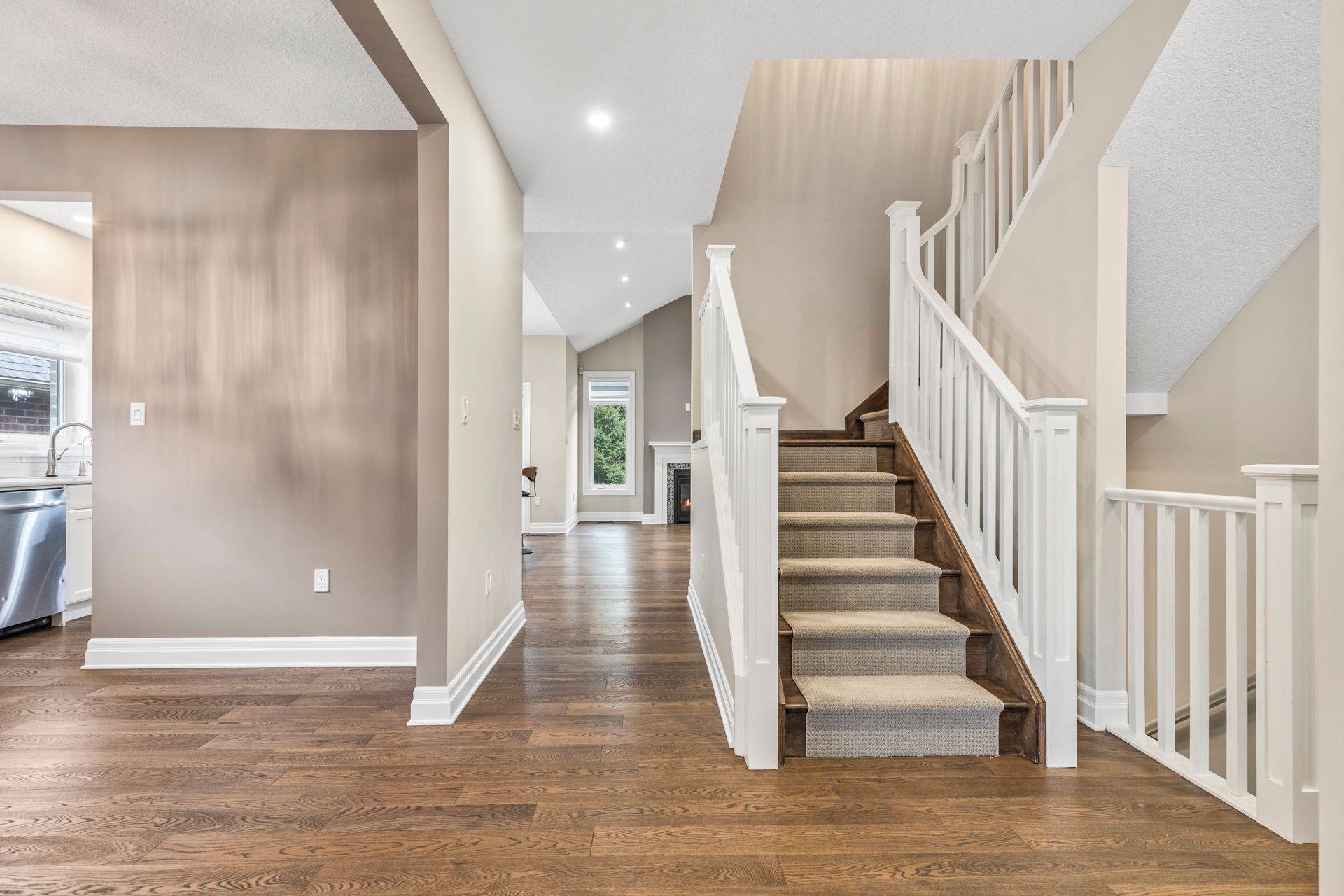 London South, ON N6K 0J2,1038 Trailsway AVE