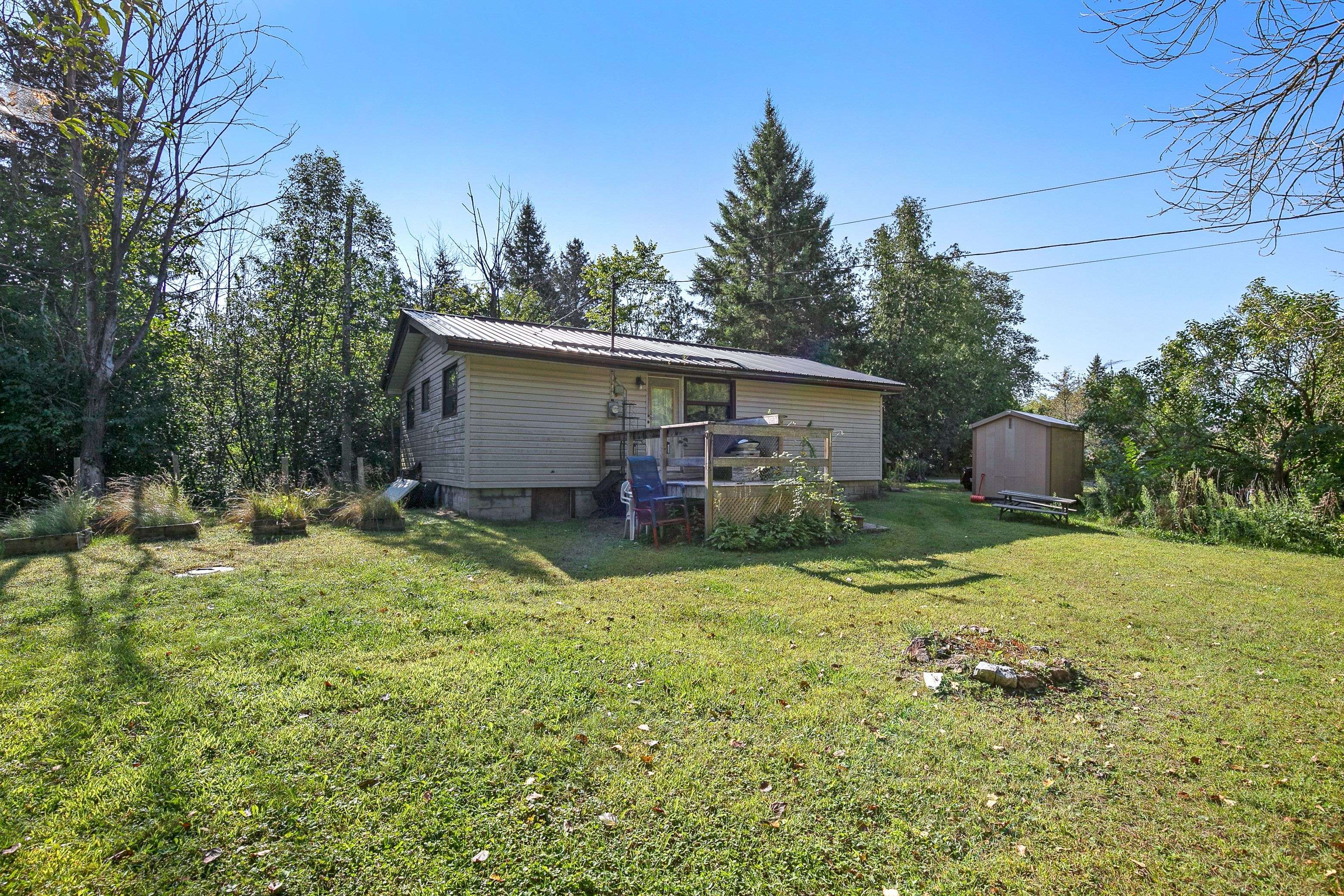 15 Cedar Nook RD, Kawartha Lakes, ON K0M 1K0