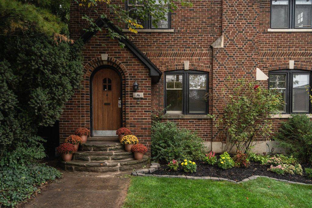 Hamilton, ON L8N 2G9,36 Mountwood AVE