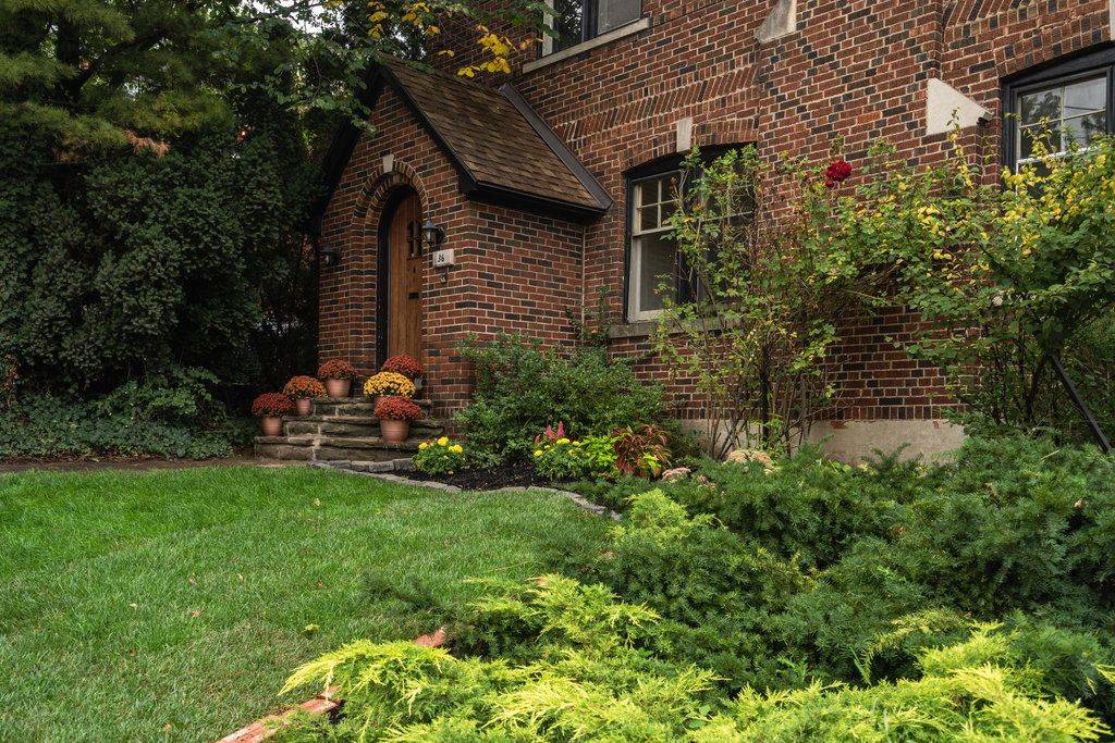 Hamilton, ON L8N 2G9,36 Mountwood AVE