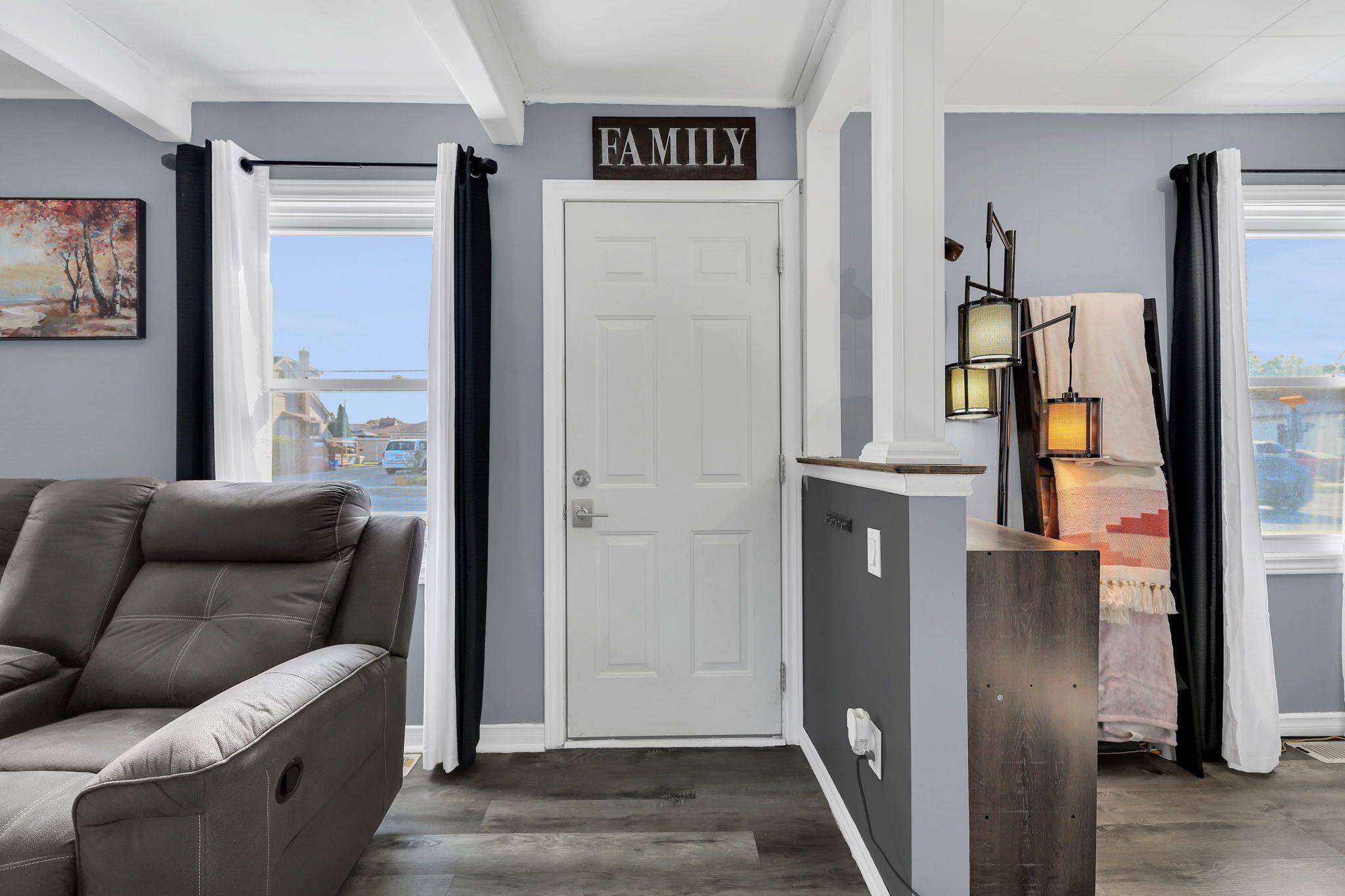 Welland, ON L3B 1Y8,104 Southworth ST