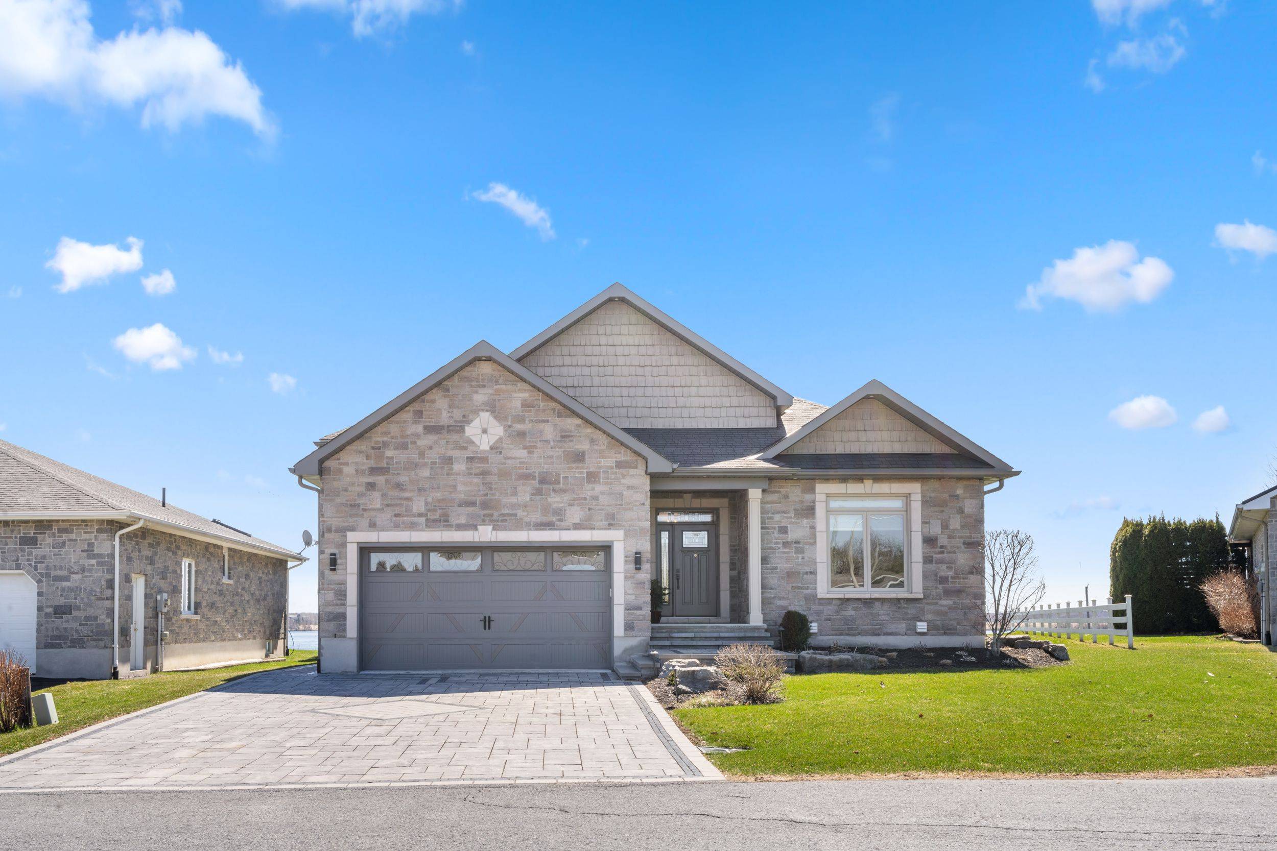 Edwardsburgh/cardinal, ON K0E 1E0,13 Flett ST