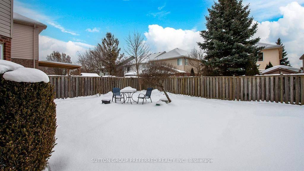 London North, ON N6H 5T6,1570 Beaverbrook AVE