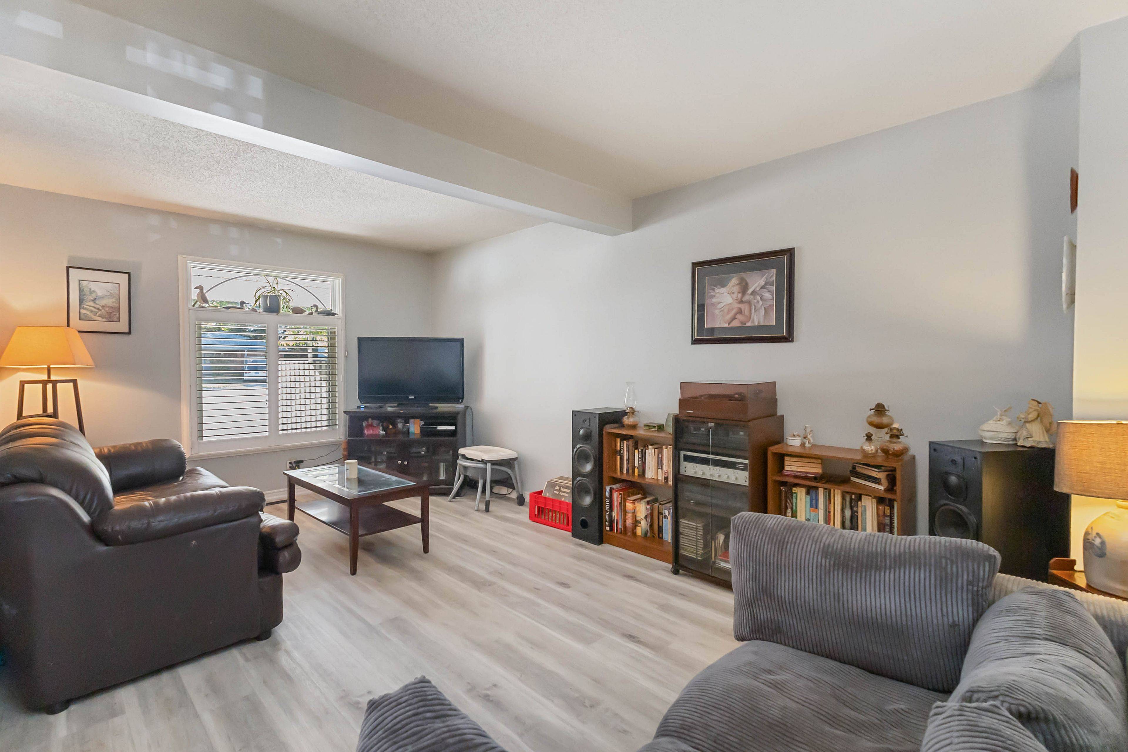 London East, ON N5W 6A1,141 Condor CT #72