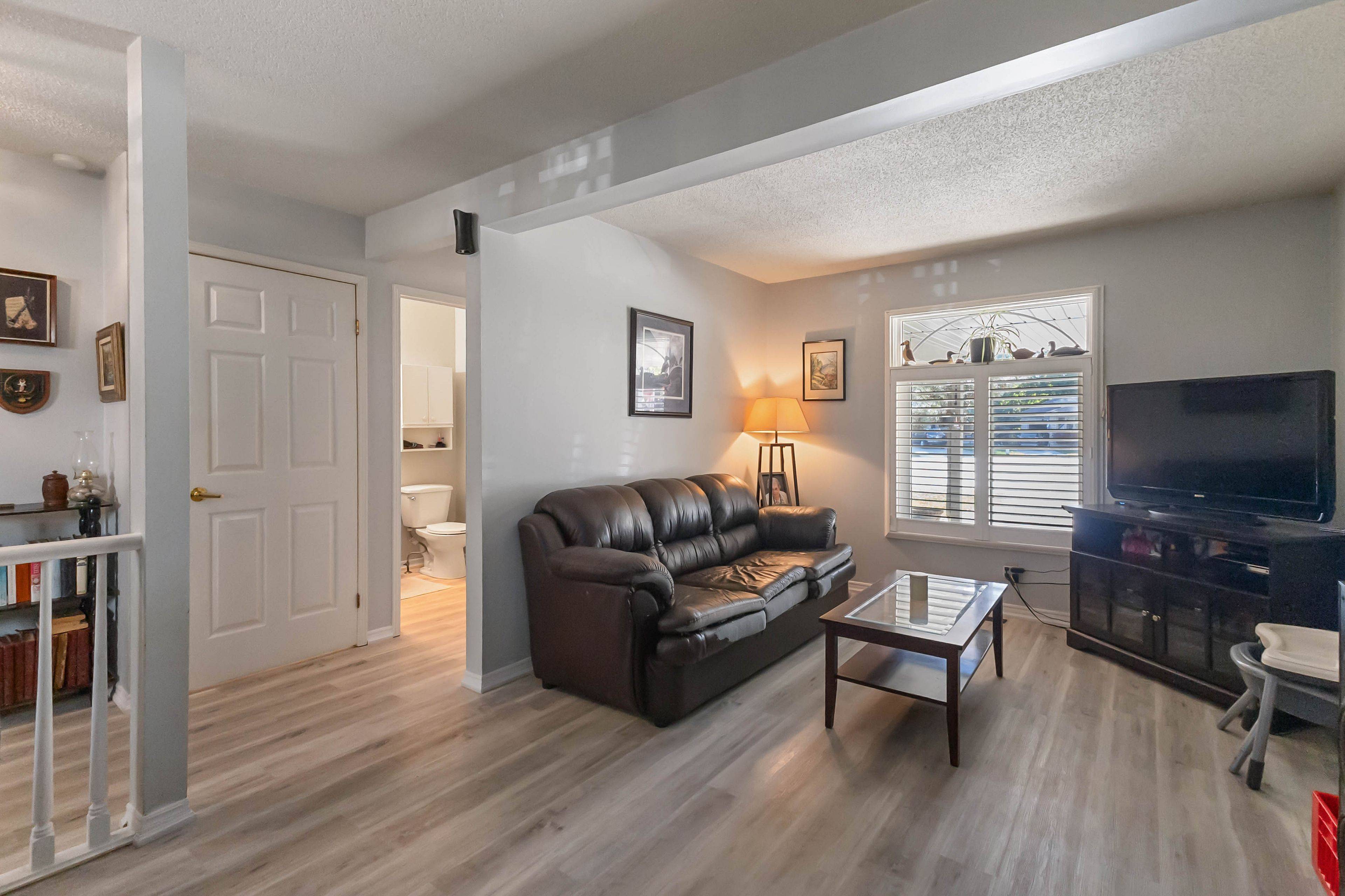 London East, ON N5W 6A1,141 Condor CT #72