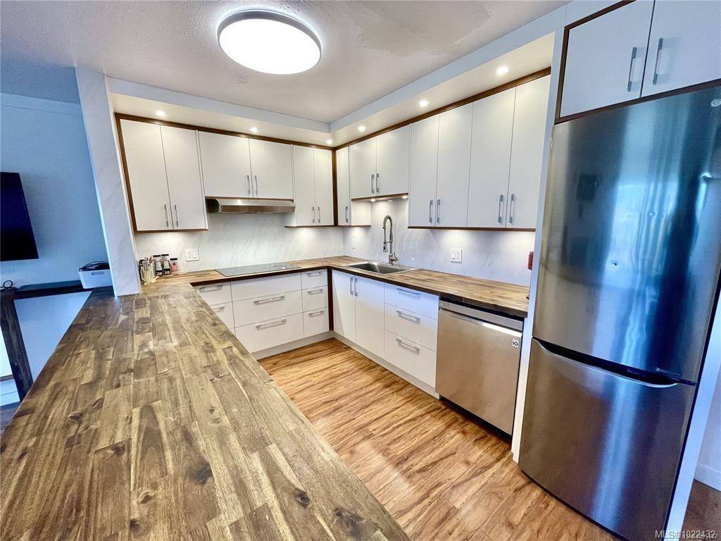 Sooke, BC V9Z 0B7,1991 Kaltasin Rd #106