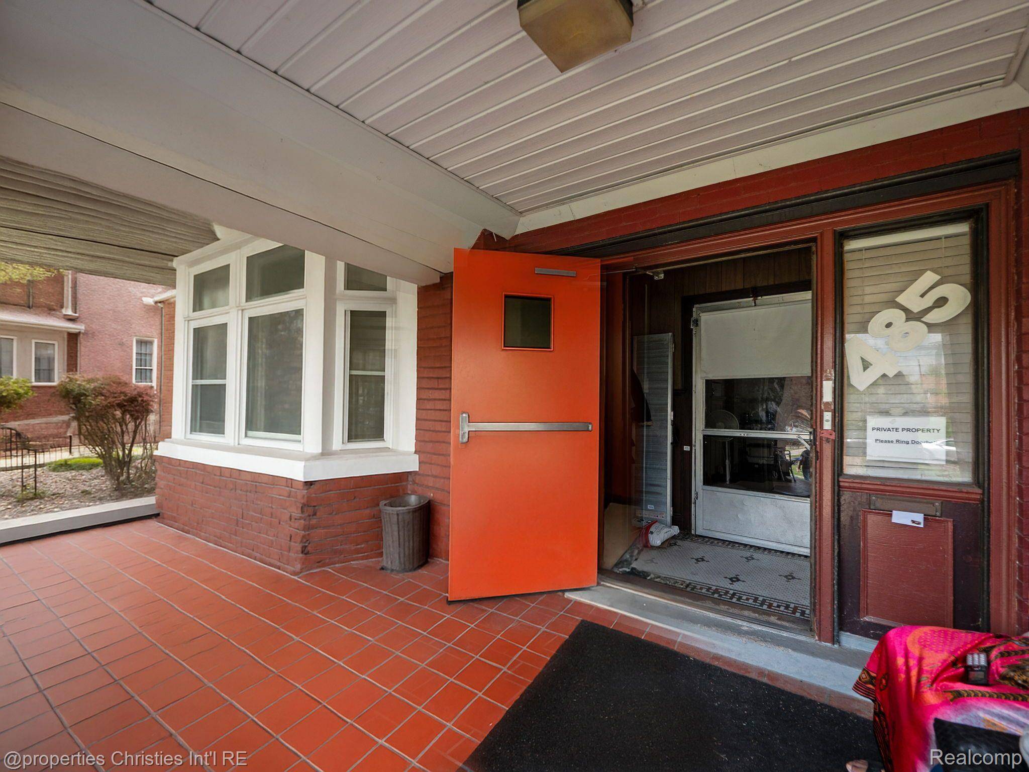 Detroit, MI 48207,485 E GRAND BLVD