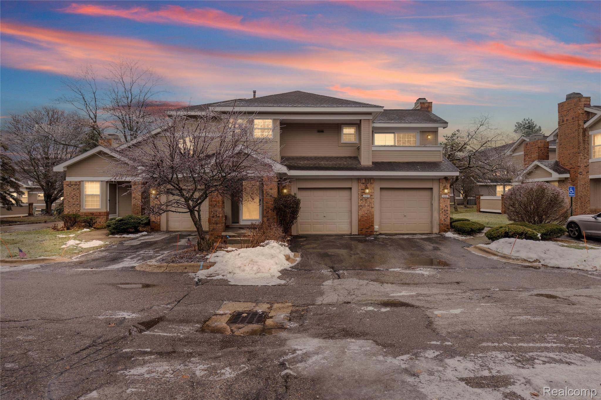 West Bloomfield, MI 48322,6610 Fieldstone CT