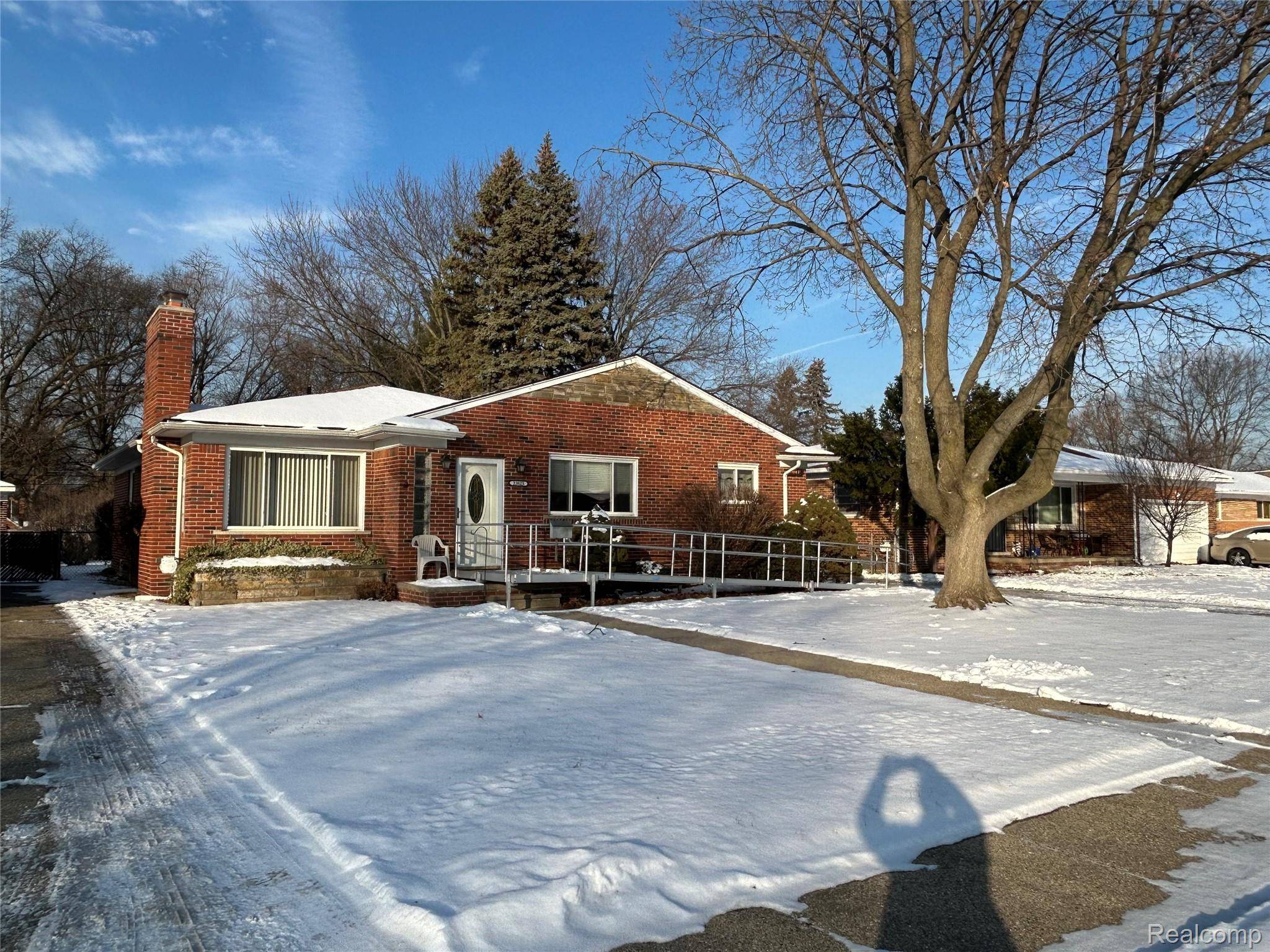 Warren, MI 48091,23825 Masch AVE