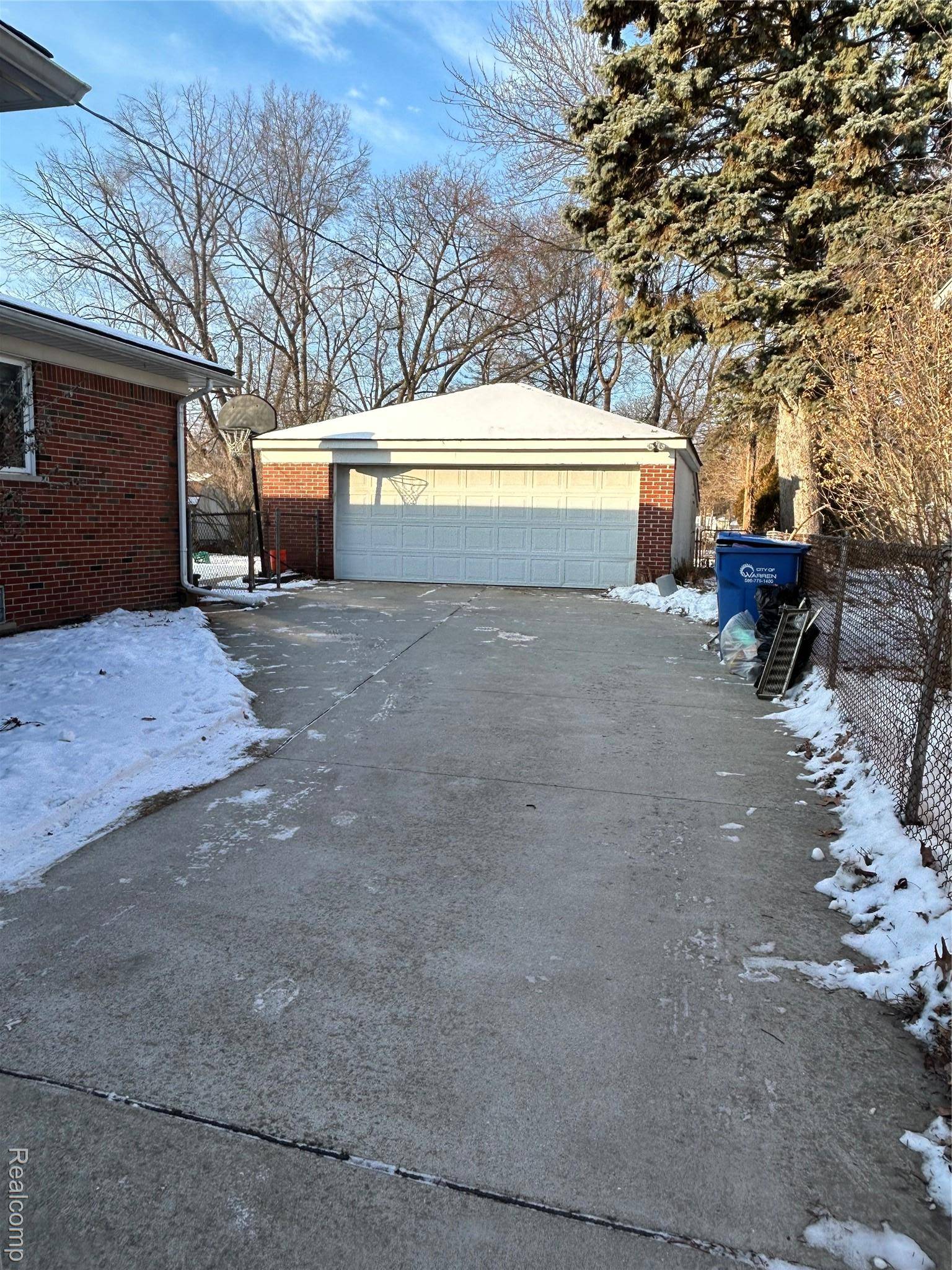 Warren, MI 48091,23825 Masch AVE