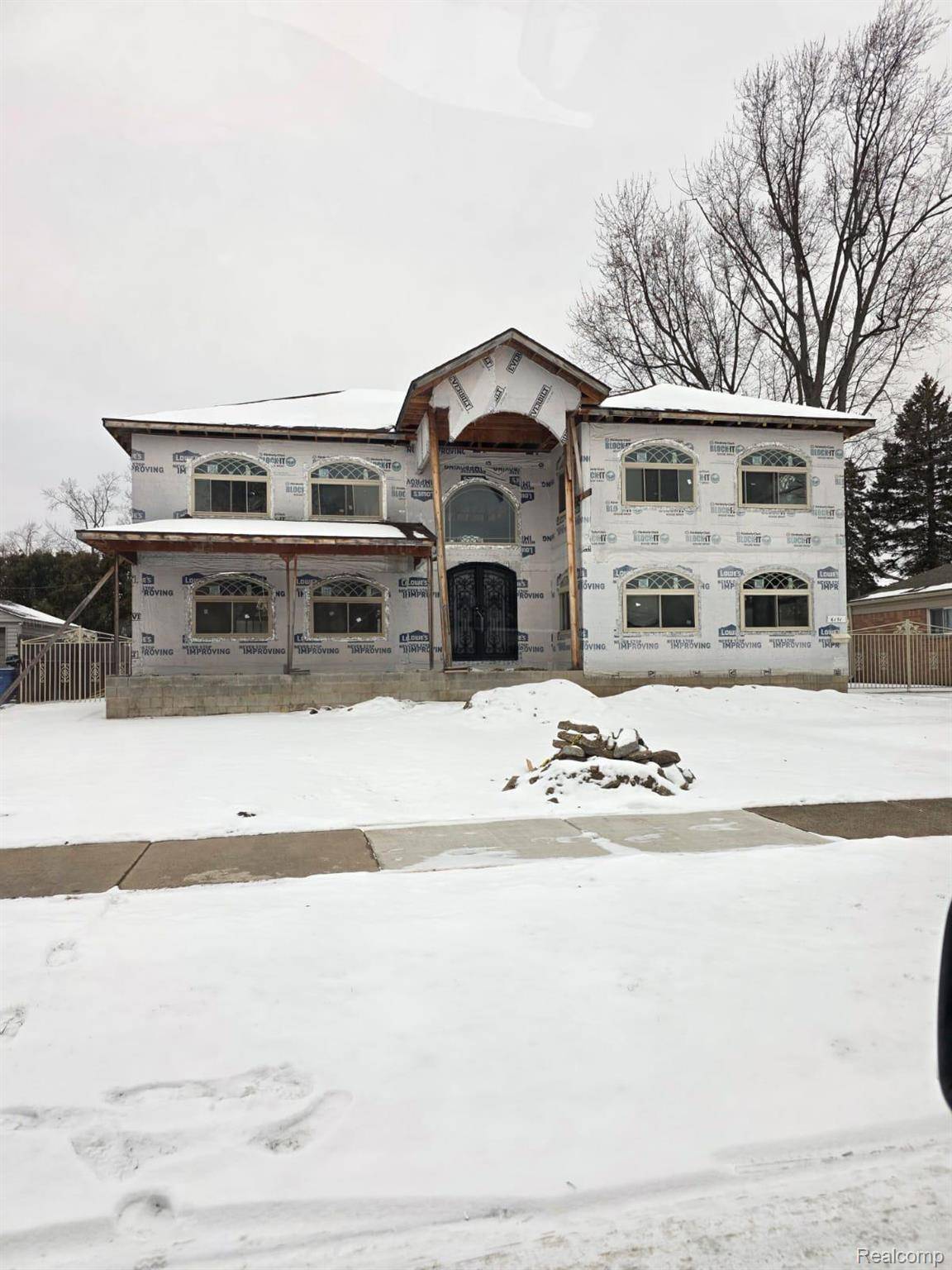 Dearborn Heights, MI 48127,6151 Nightingale ST