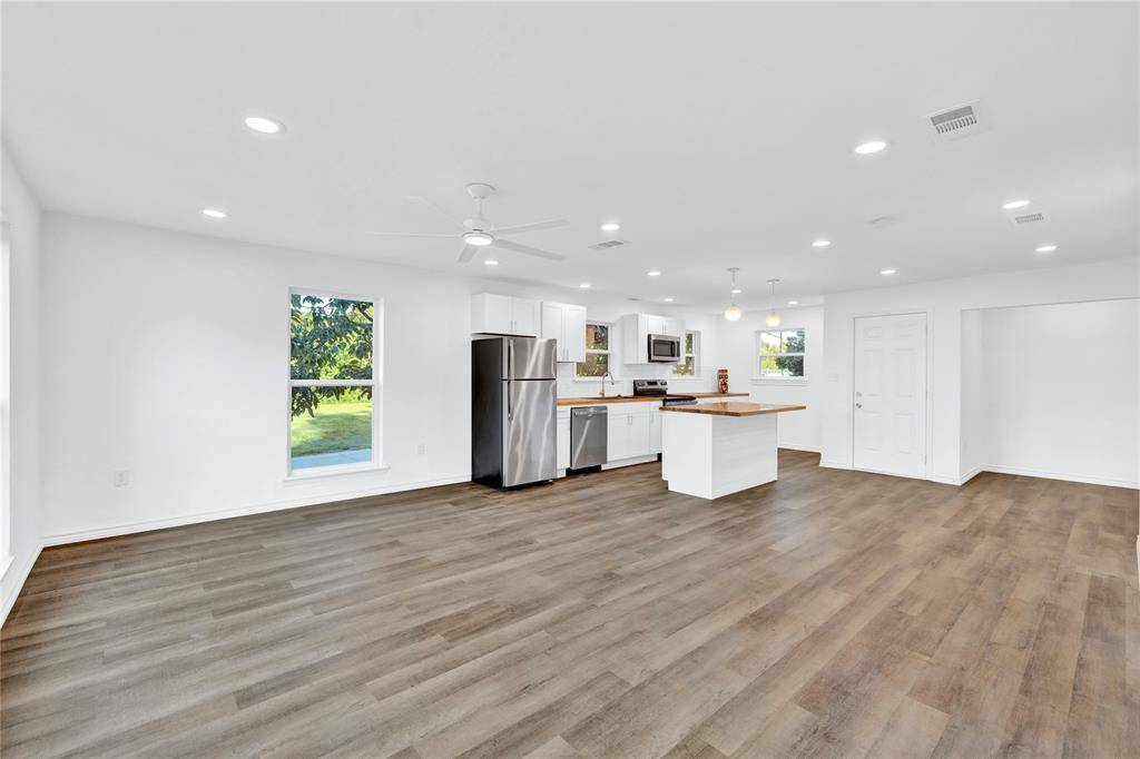 Denison, TX 75021,401 E Morton Street