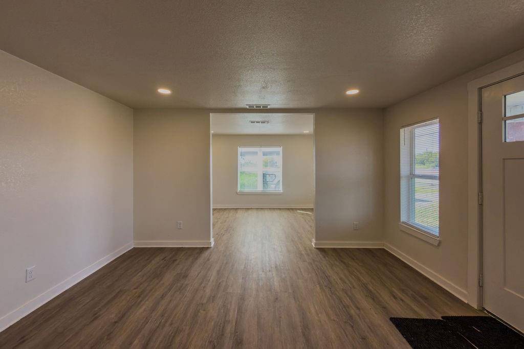 Groesbeck, TX 76642,6381 Highway 164 W