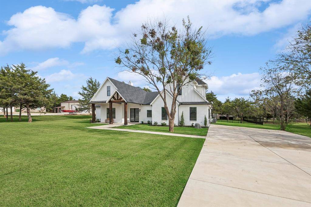 Pottsboro, TX 75076,328 Brandon Way